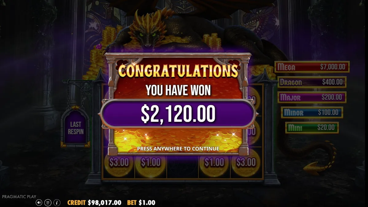 Cena de jogo do slot Sleeping Dragon Ultra Dark com dragão e tesouros